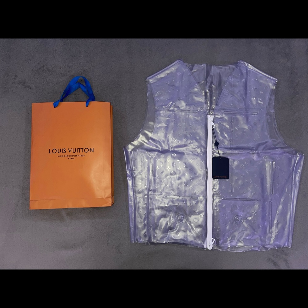 Louis Vuitton Inflatable Gilet Limited Edition XL (Size 42)